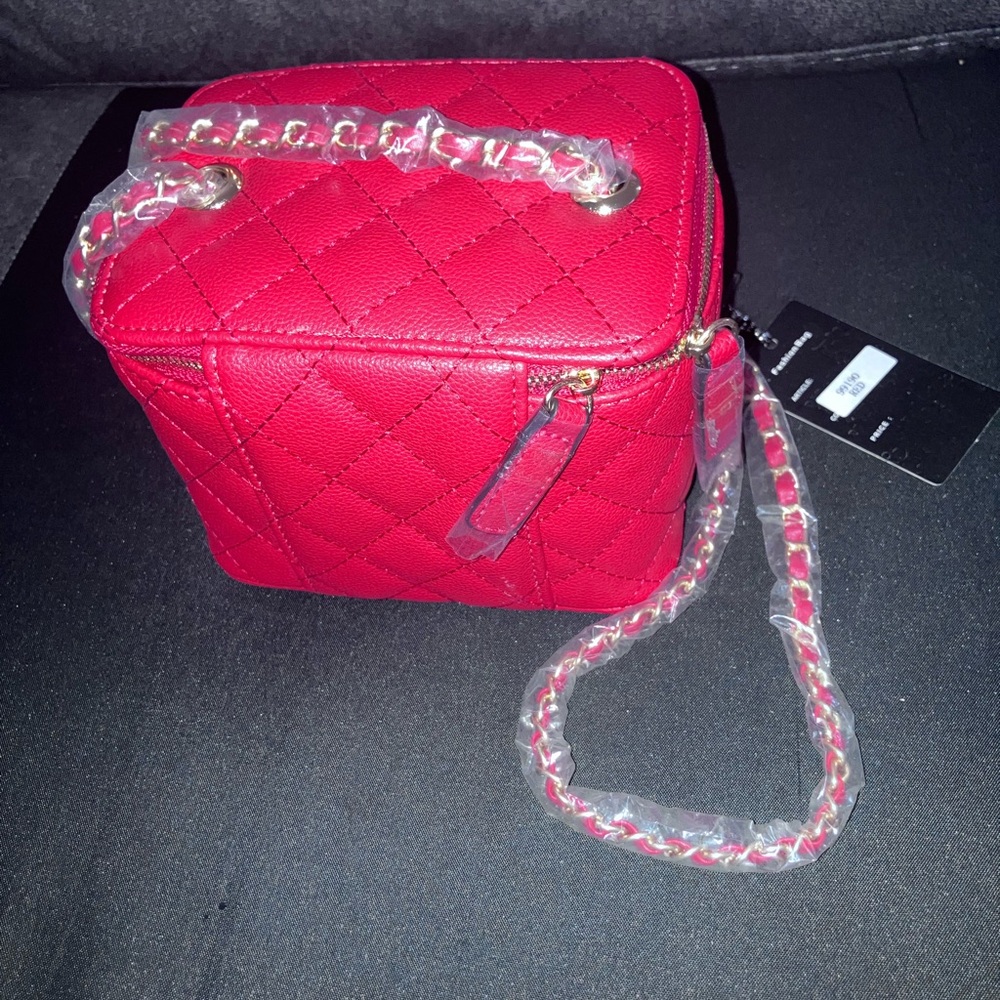 Quilted Red Crossbody Bag